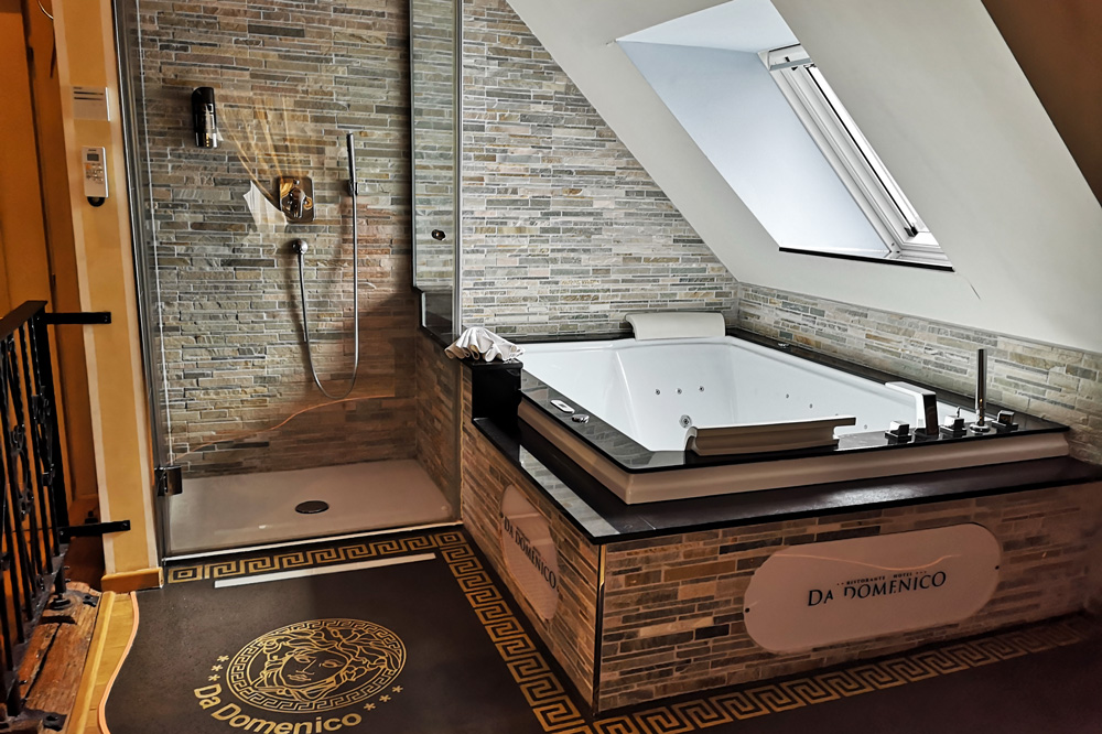 Ristorante Hotel Da Domenico Hilden Hotel Hotel-Ristorante-Da-Domenico-Hilden-Hotelzimmer-WhirlpoolJDE8HaktfrAGu